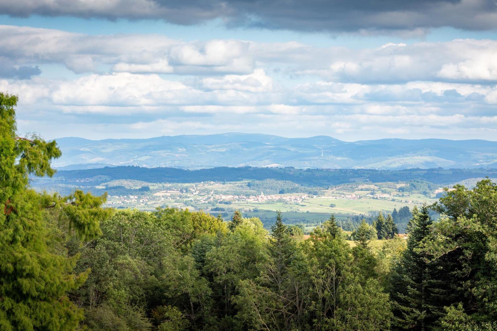 Domaine Et Chateau De Valinches Marols Exteriér fotografie