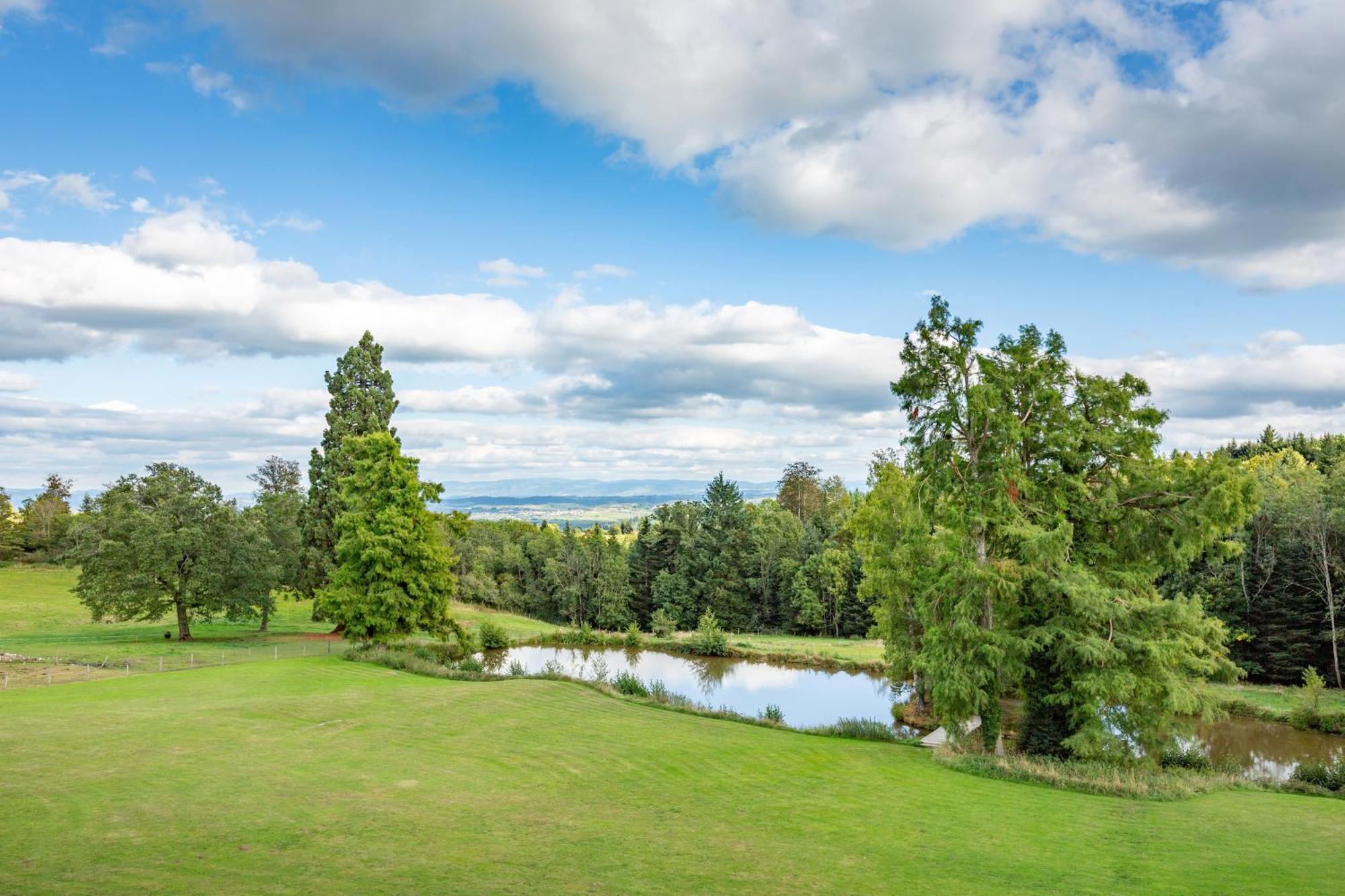 Domaine Et Chateau De Valinches Marols Exteriér fotografie