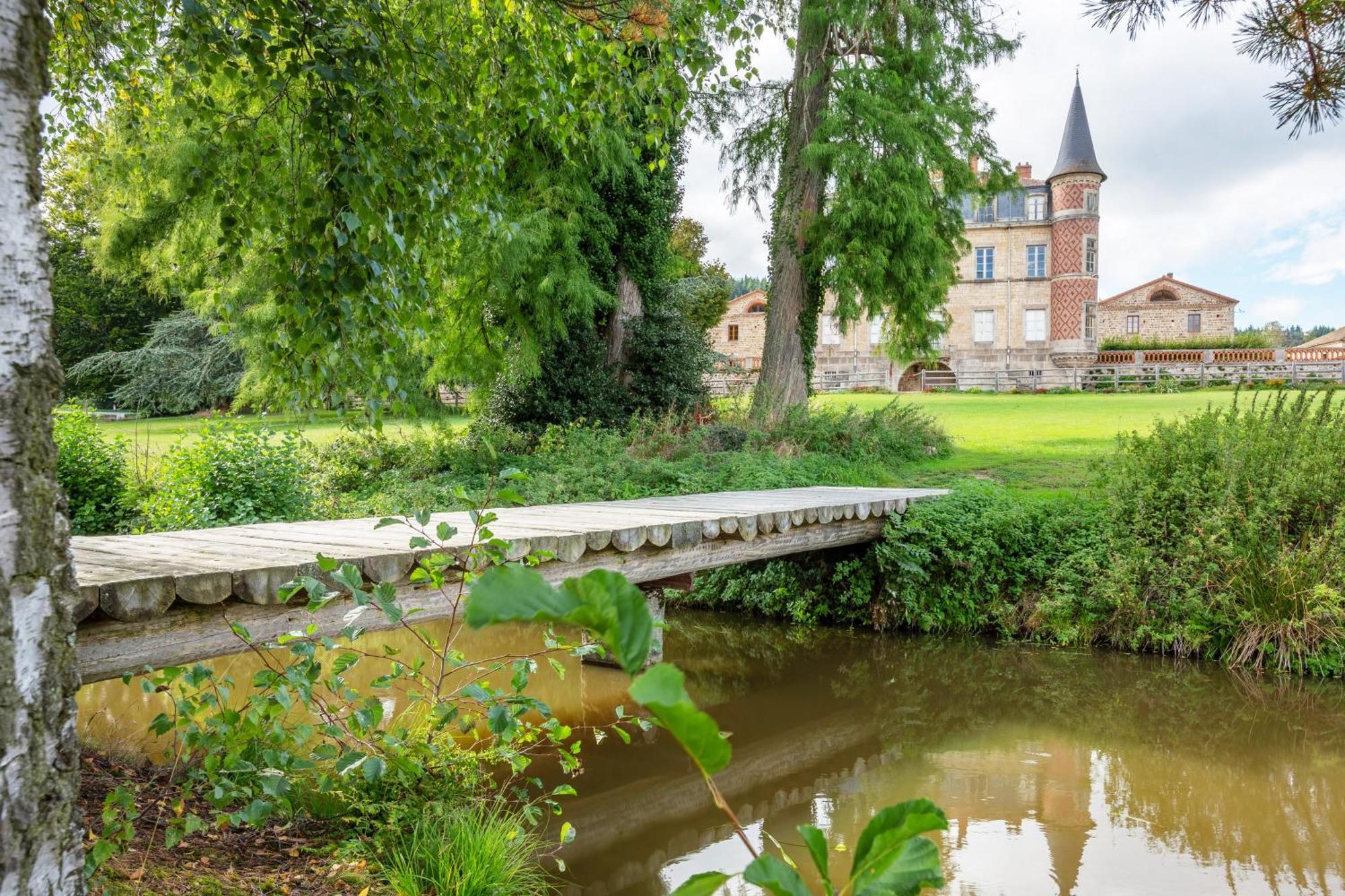 Domaine Et Chateau De Valinches Marols Exteriér fotografie