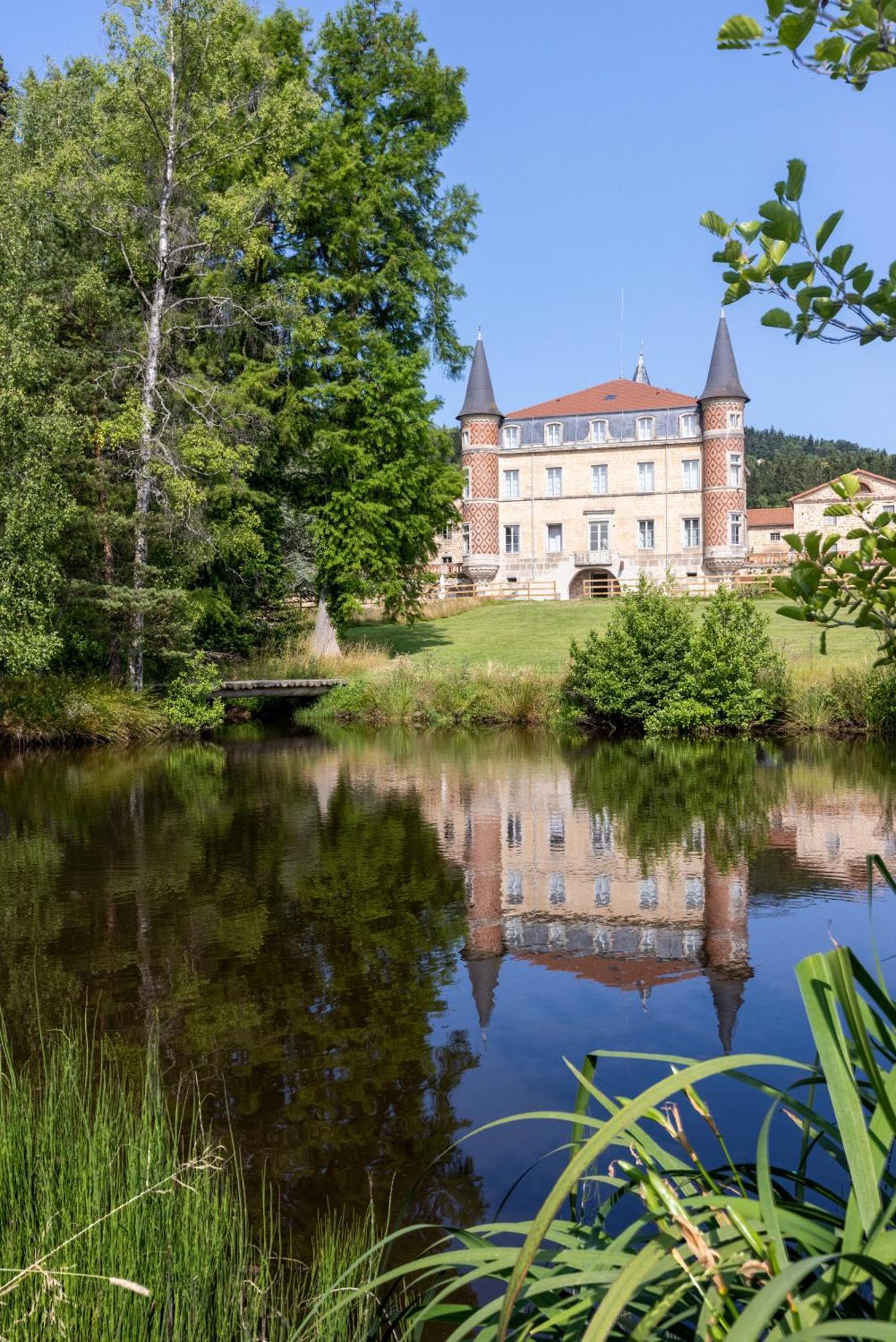 Domaine Et Chateau De Valinches Marols Exteriér fotografie